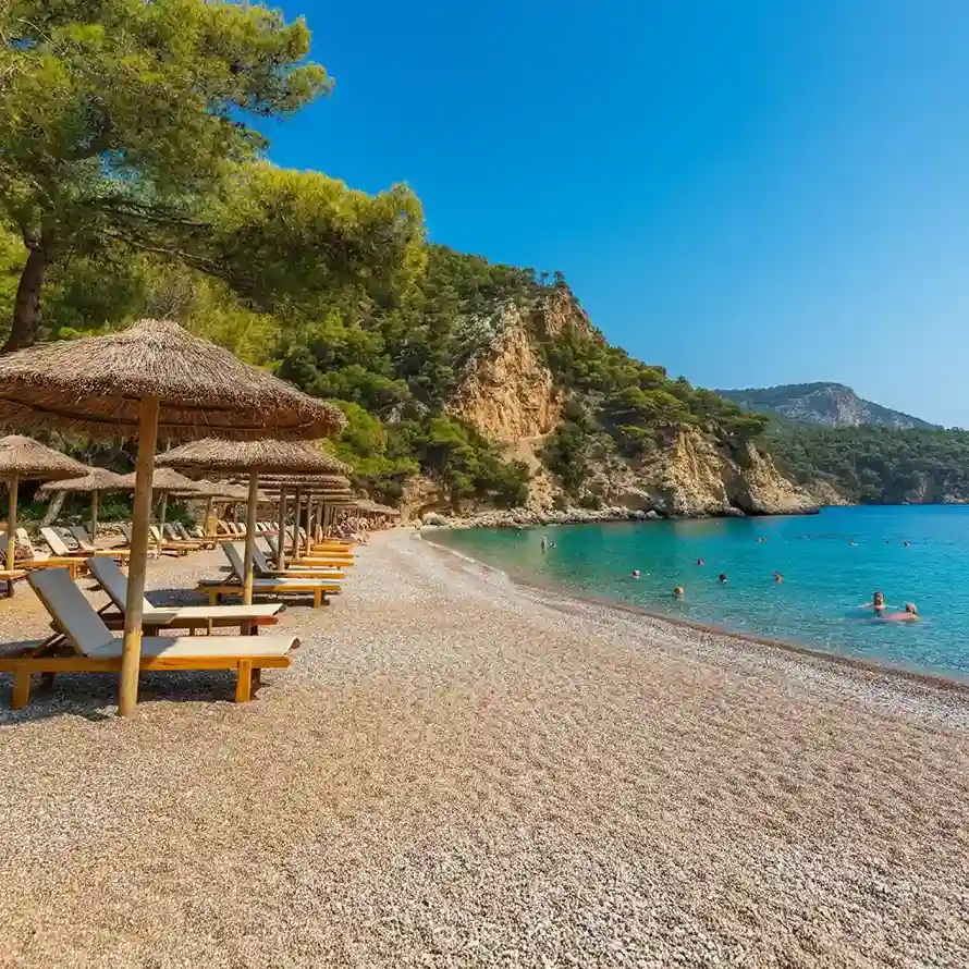 İzmir'in En Güzel Plajları: Yaz Tatilinin 10 Durağı